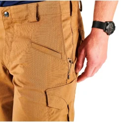 5.11 - Stryke Shorts // Battle Brown