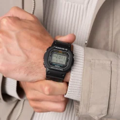 Casio - G-Shock DW-5600UE-1ER