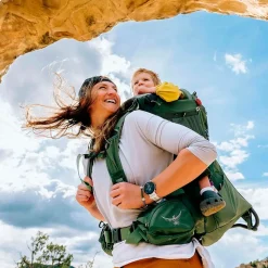 Osprey - Poco Premium Child Carrier 36L // Sort