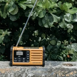 Sangean - MMR-88 DAB+/FM-RDS Multi-Powered Nødradio // Gul