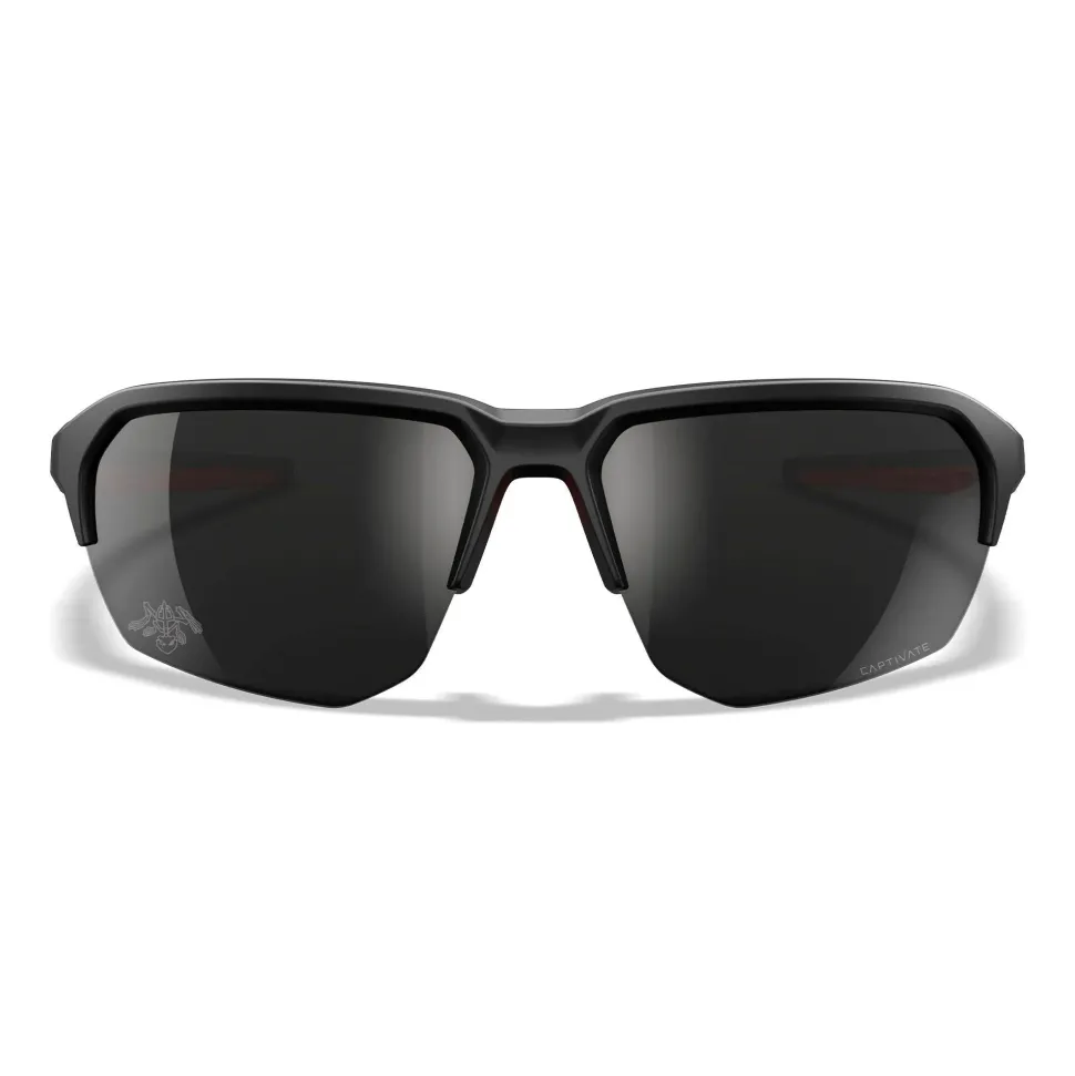 Wiley X - JAKL Captivate Solbriller // Black Mirror - Matte Black/Red Frame