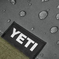 YETI - Lowlands Blanket Tæppe // Olive